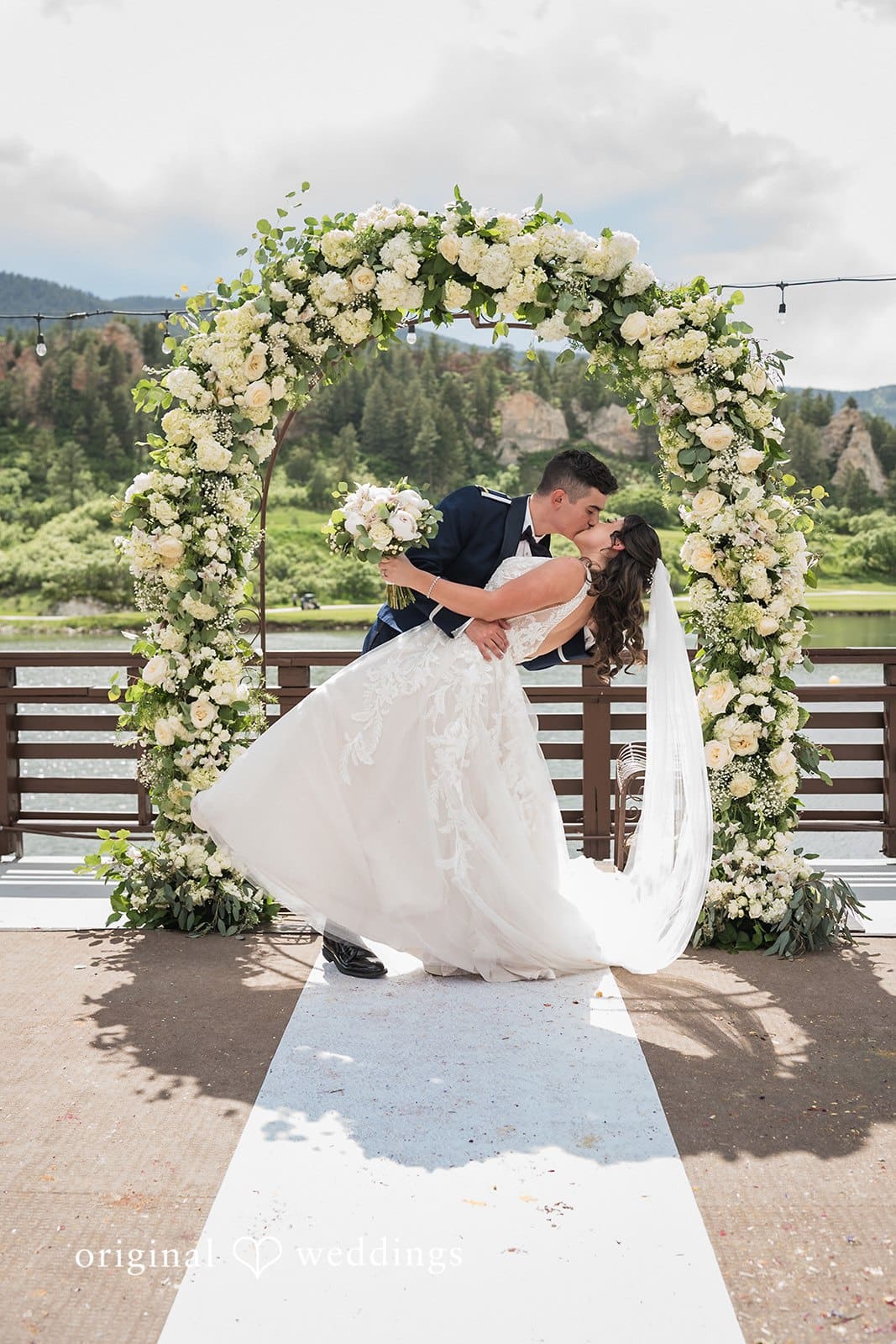 Perry Park Country Club Wedding // Victoria & Nicholas -