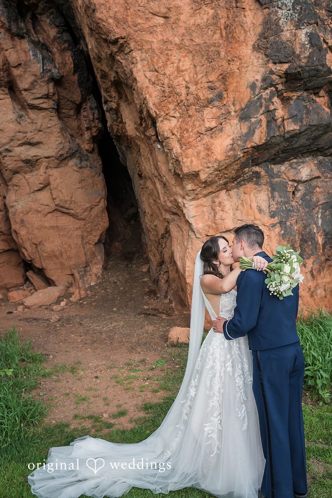 Perry Park Country Club Wedding // Victoria & Nicholas -