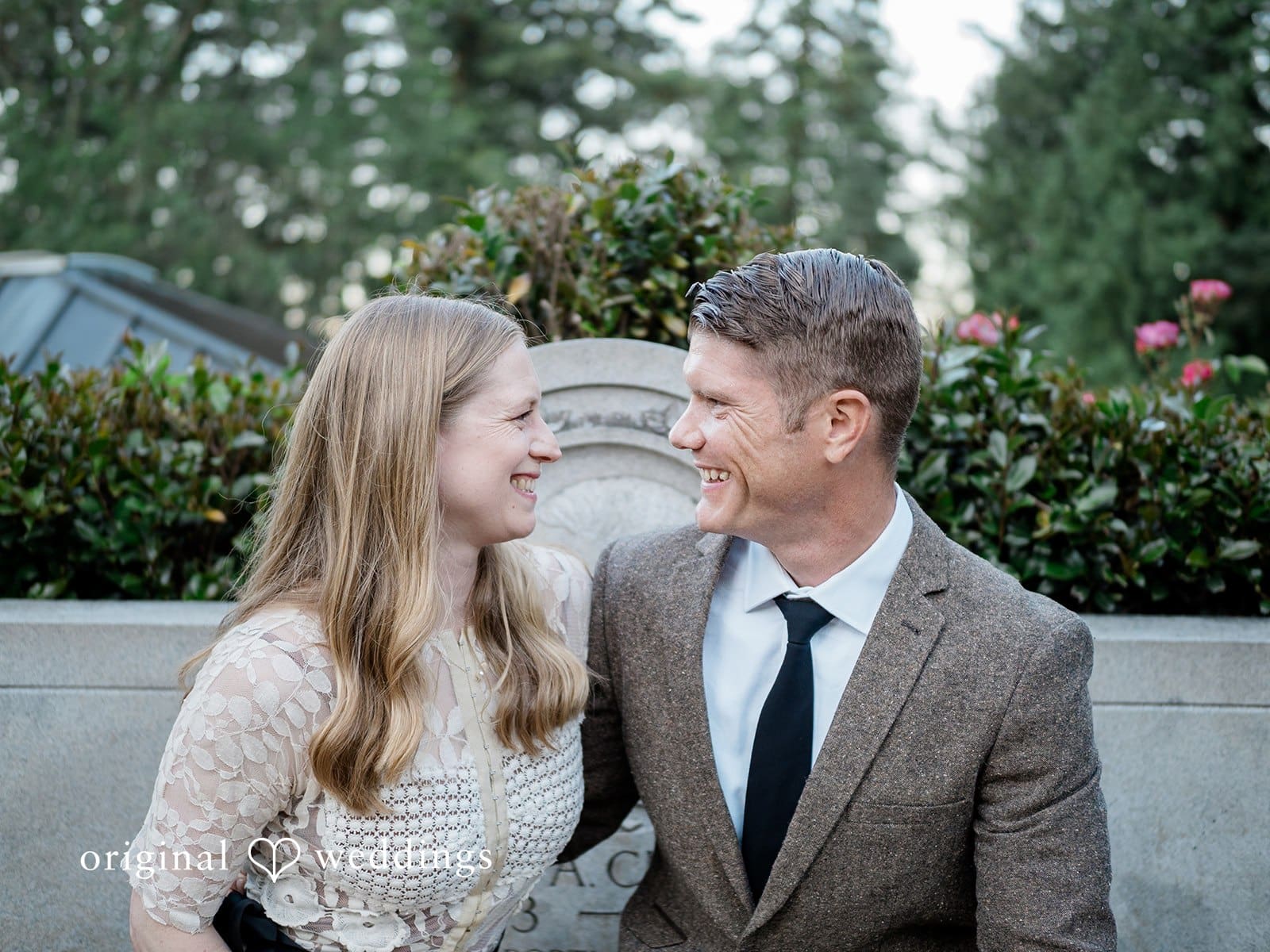 Portland International Rose Garden Engagement // Elizabeth & Daniel -