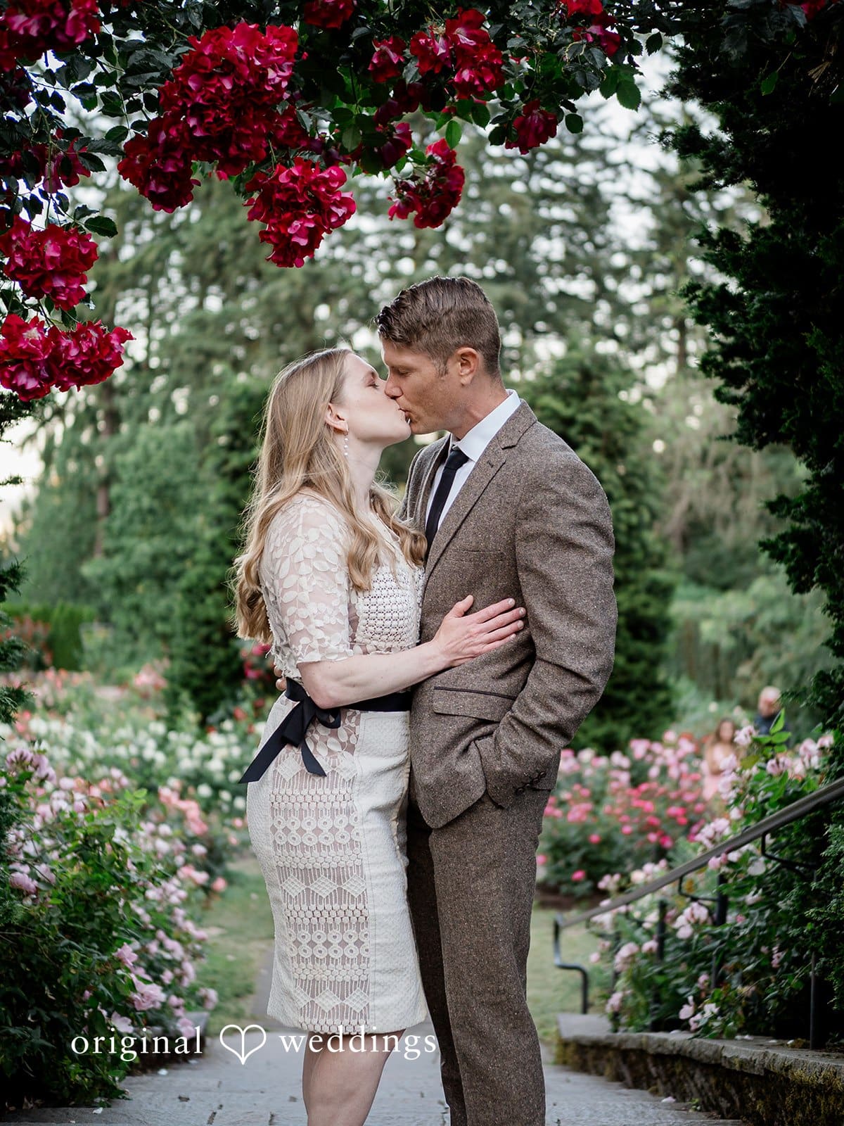 Portland International Rose Garden Engagement // Elizabeth & Daniel -