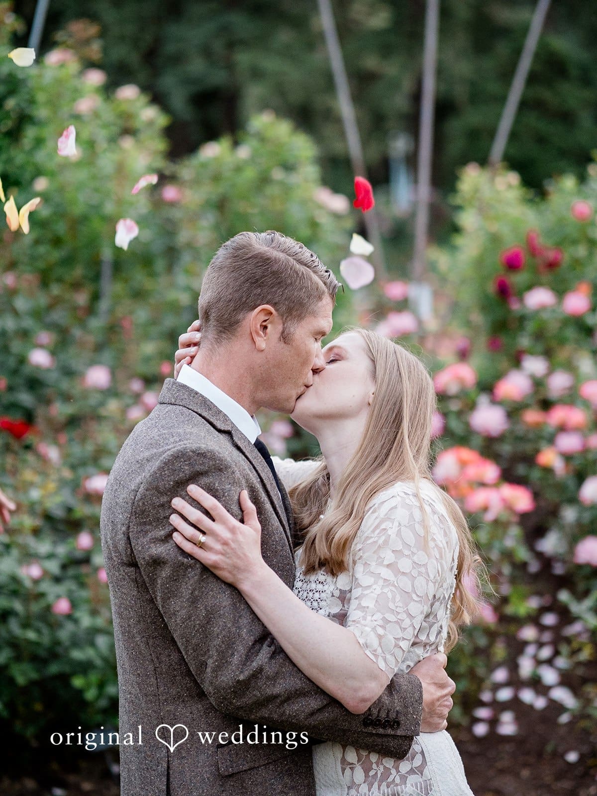 Portland International Rose Garden Engagement // Elizabeth & Daniel -