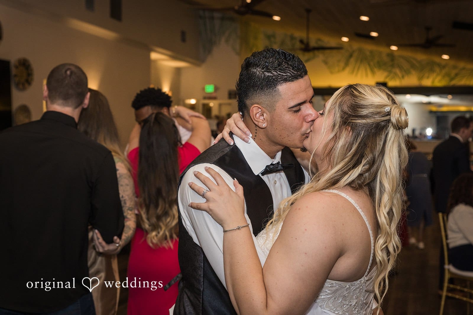 Resurrection Lutheran Church Wedding //Jillian & Carlos -