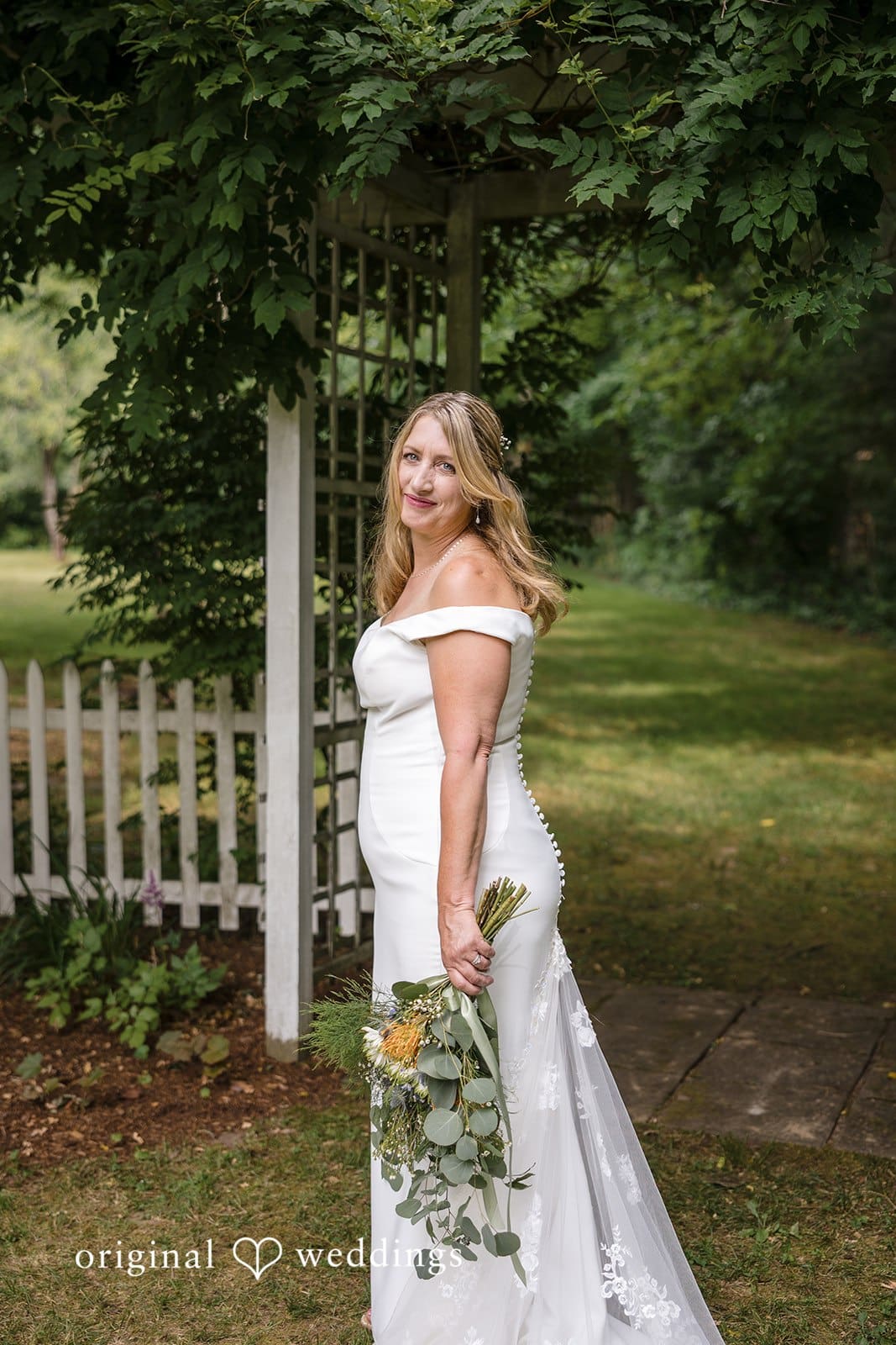 Rhode Island Backyard Wedding // Destiny & Scott -