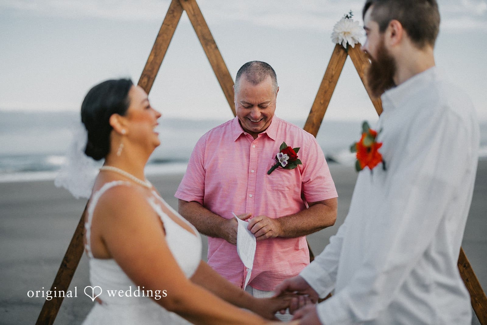 Roads End Beach Wedding // Kassi & Nolan -