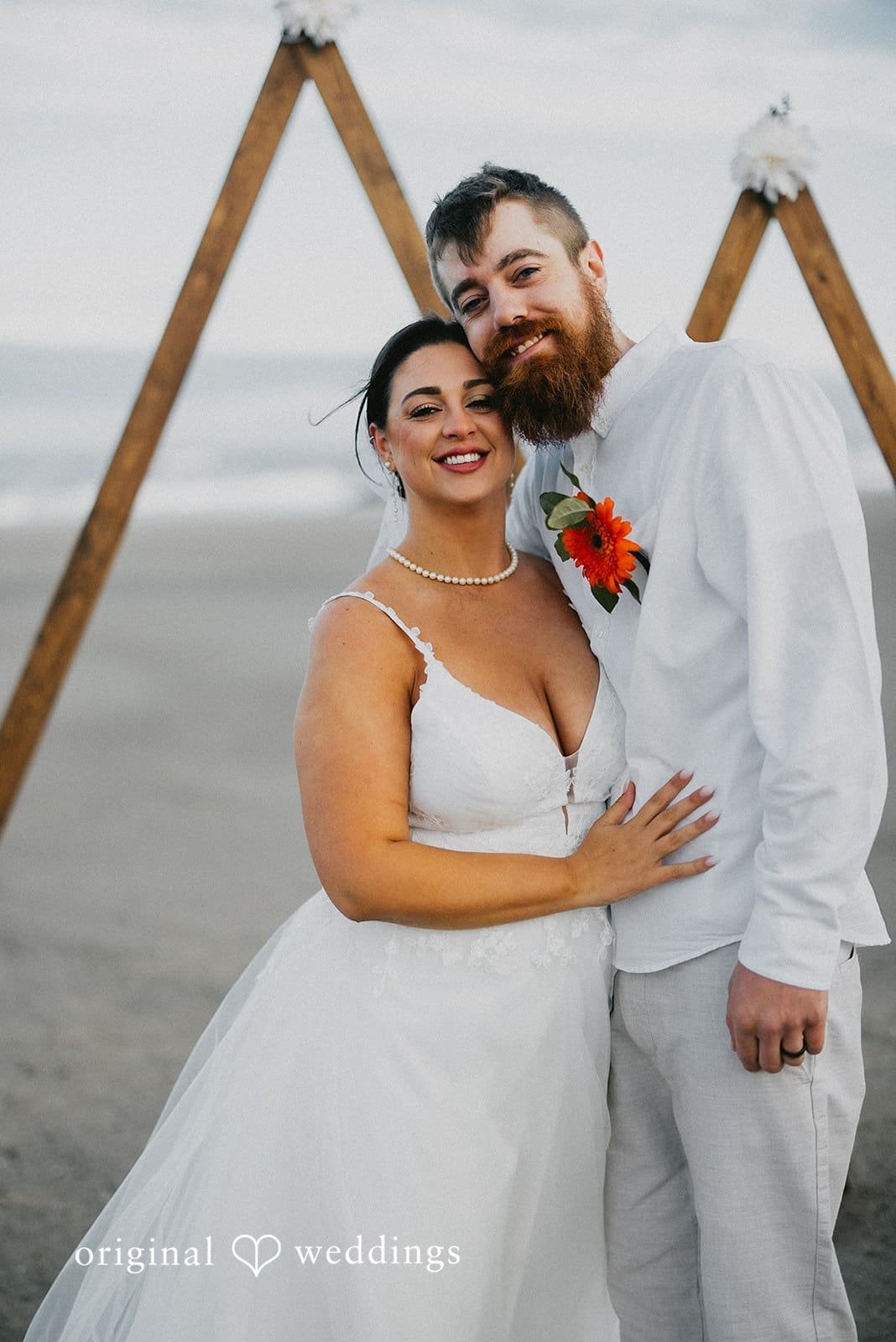 Roads End Beach Wedding // Kassi & Nolan -