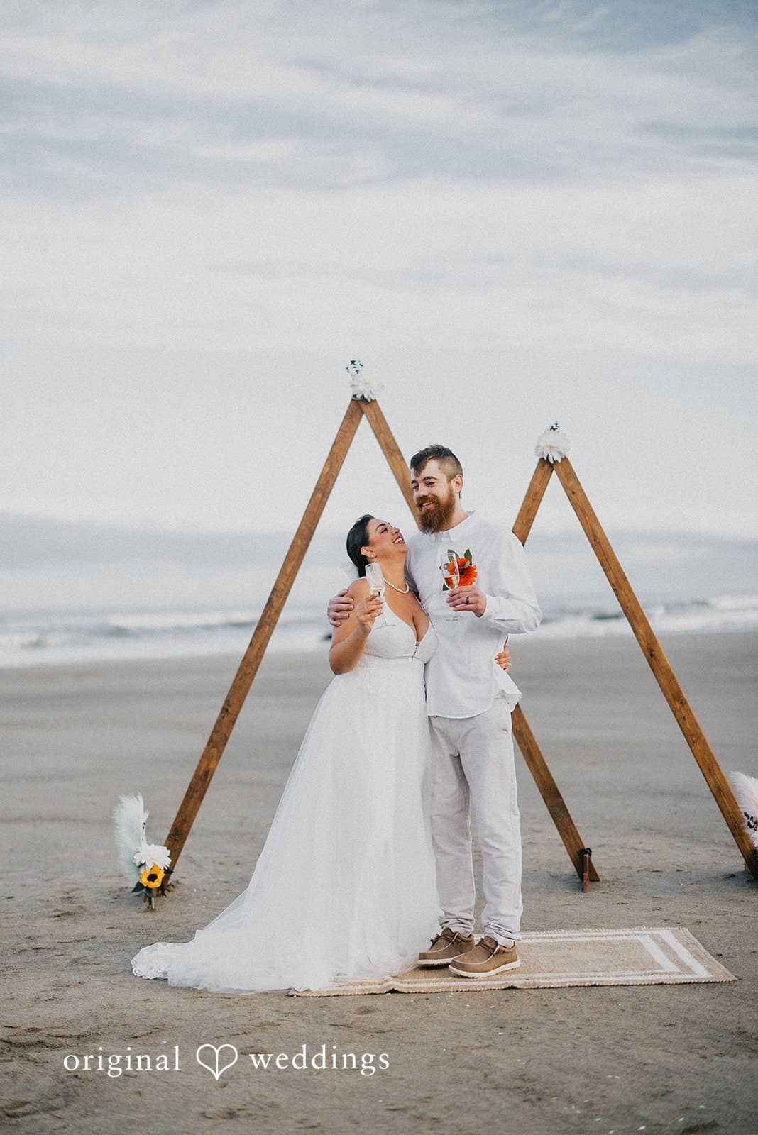 Roads End Beach Wedding // Kassi & Nolan -