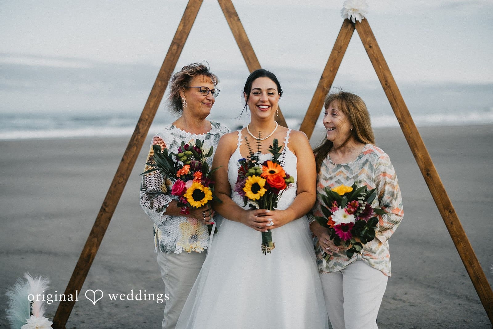 Roads End Beach Wedding // Kassi & Nolan -