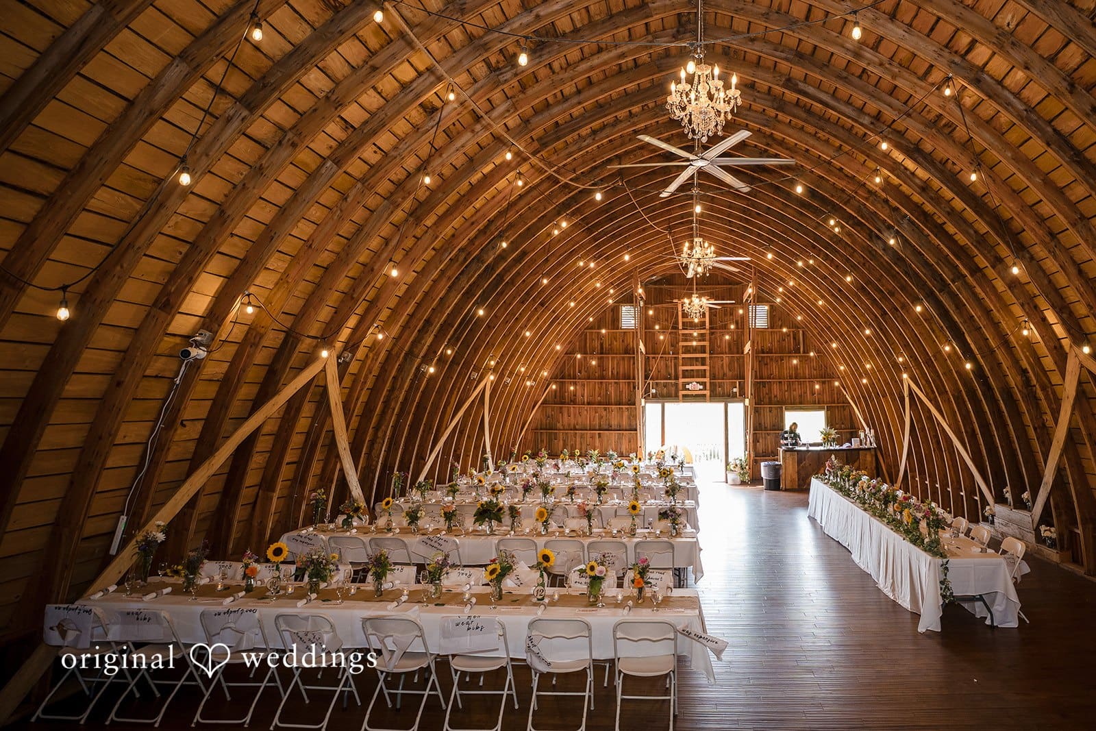 Rustique Barn Wedding // Mariana & Alexey -