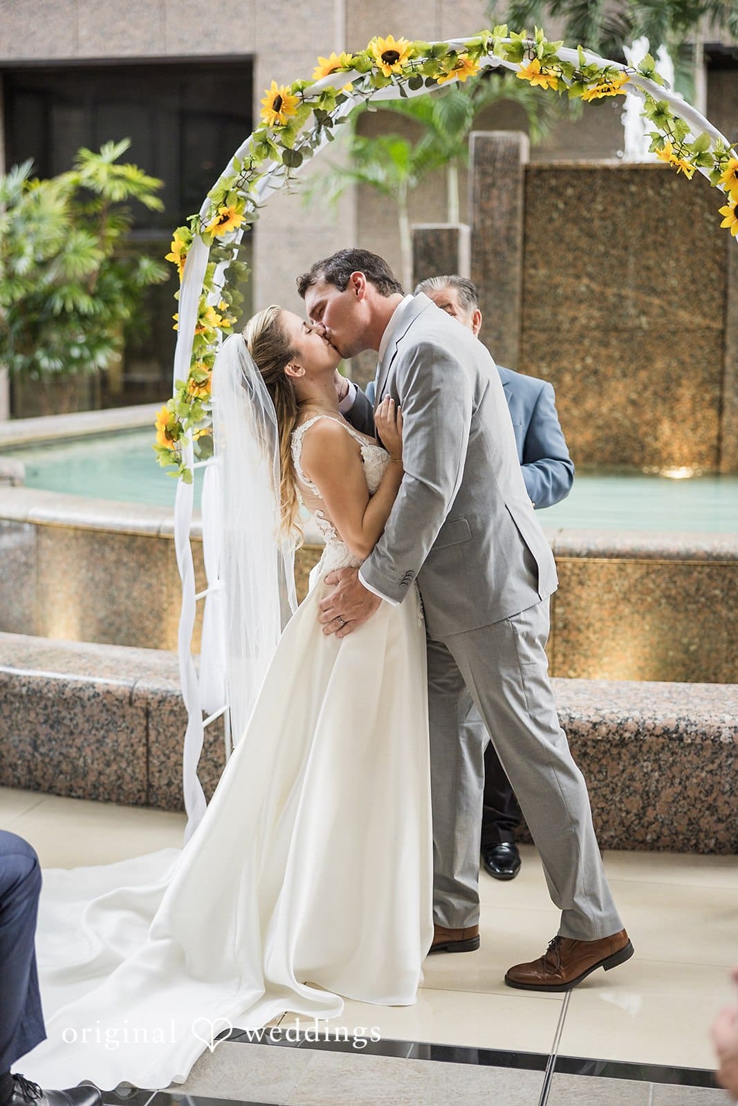 Centre Club Tampa Wedding // Levi & Kristin -
