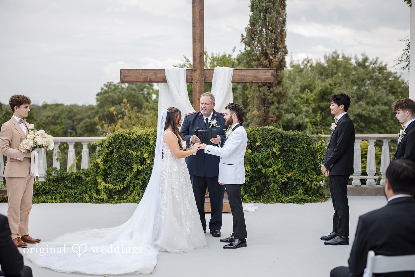 Stoney Ridge Villa Wedding // Allison & Dillion -