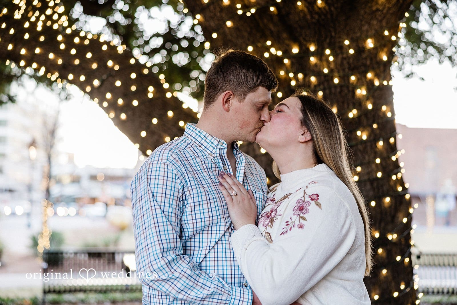 Sundance Square In Downtown Fort Worth Engagement // Riley & Lyndsay -