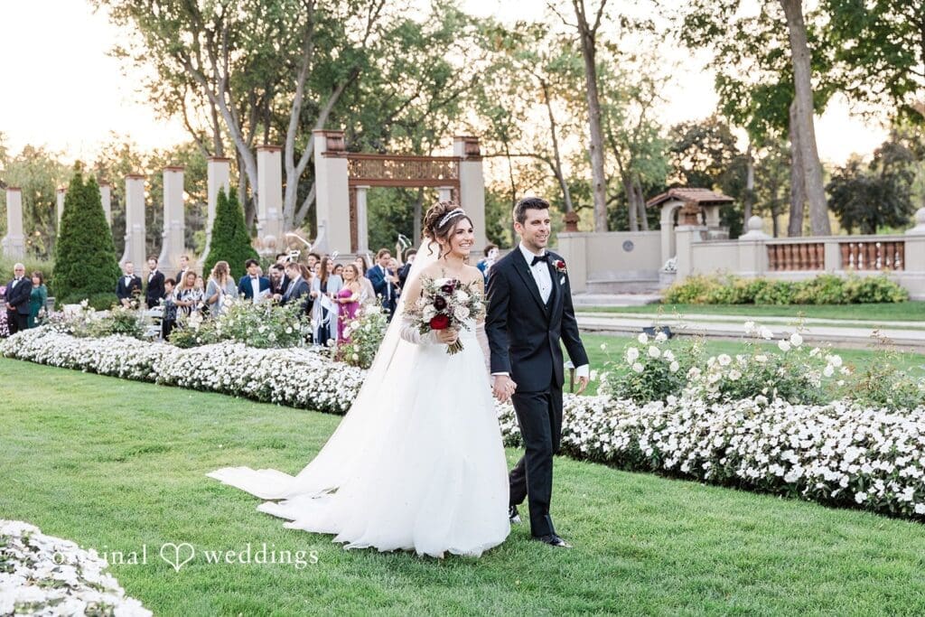The Armour House Wedding // Samantha & James in Airy Style -