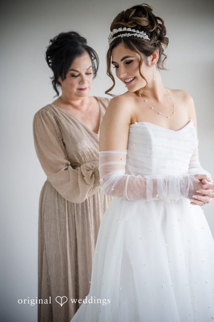 The Armour House Wedding // Samantha & James in Timeless Style -