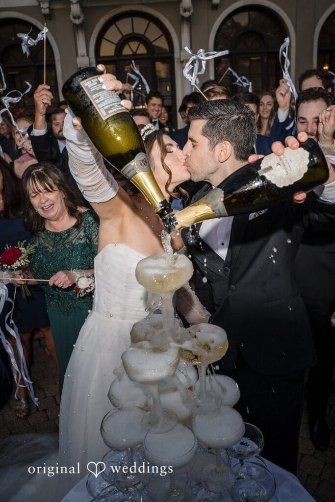 The Armour House Wedding // Samantha & James in Timeless Style -