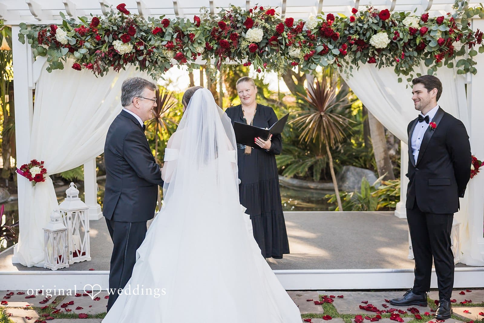 The Bahia Resort Wedding // Sarah & Kevin -