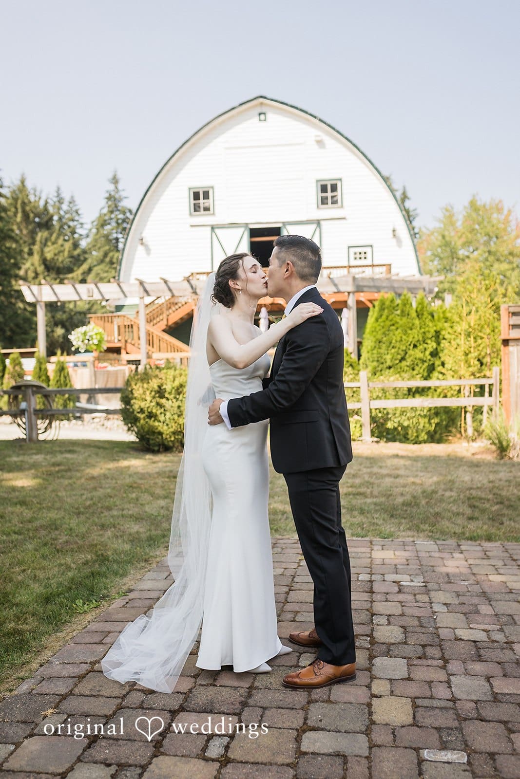 The Barn at Holly Farm Wedding // Celeste & Wesley -