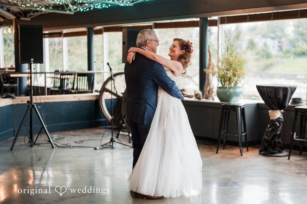 Margaret + Joe The Canal in Ballard Wedding // Margaret & Joe -