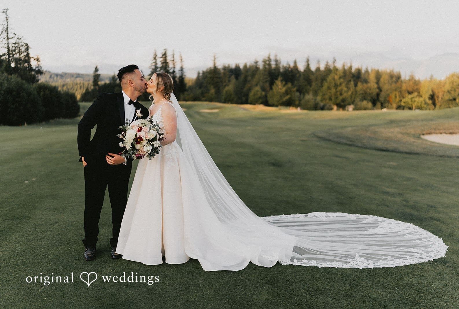 The Club at Snoqualmie Ridge Wedding // Melissa & Jeffrey -