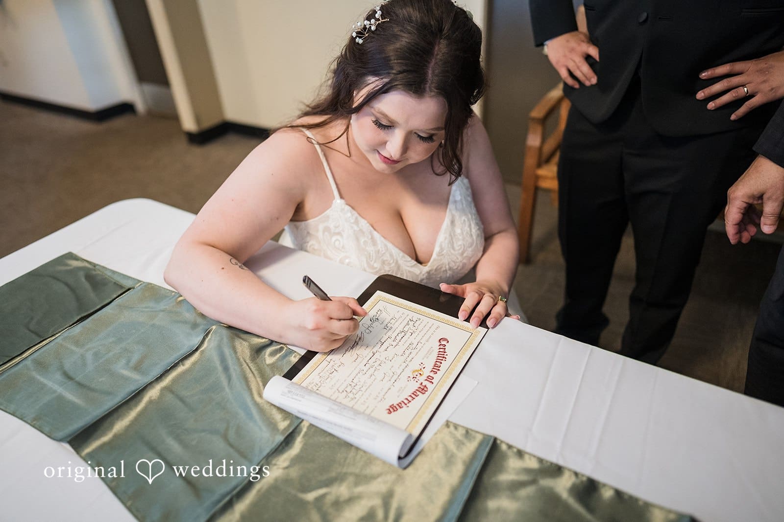 The Cove at Normandy Park Wedding // Mattison & Peter -