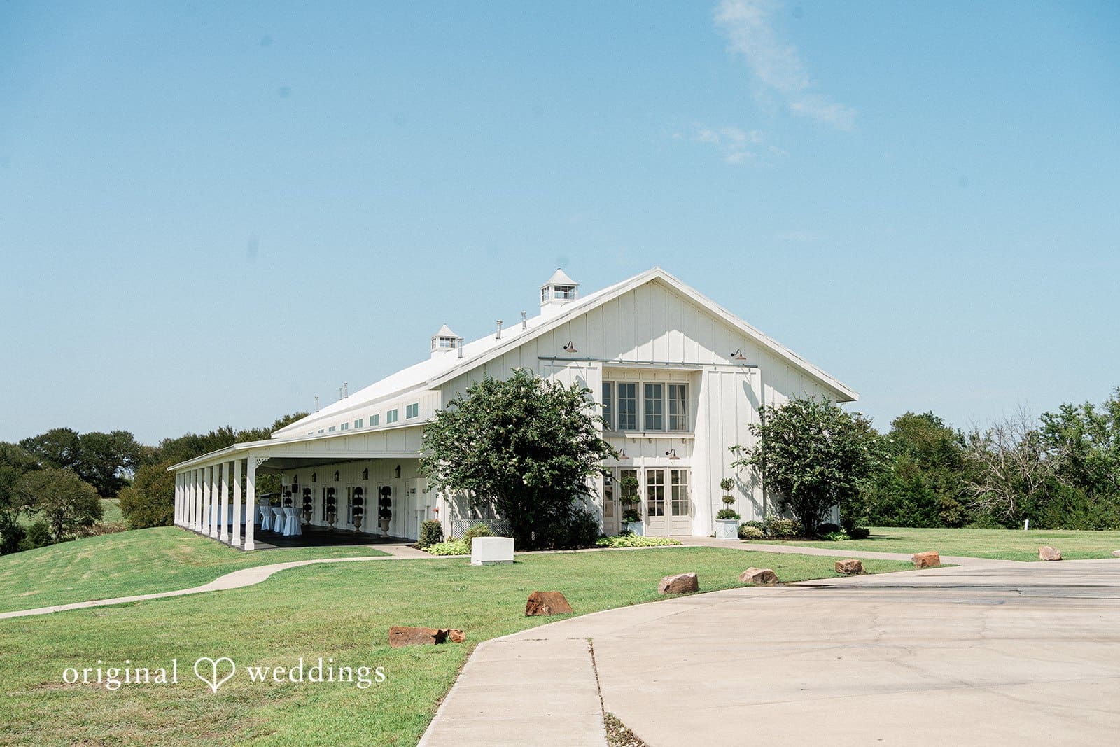The Grand Ivory Wedding // Price & Owen -