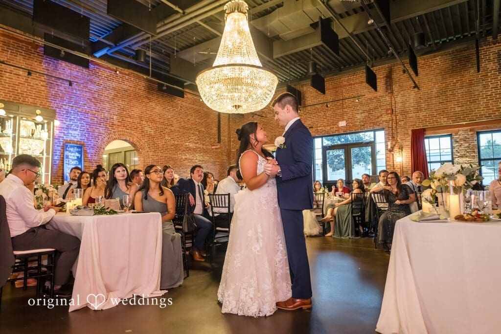 Washington DC wedding photography at Union Mills Public House by Original Weddings