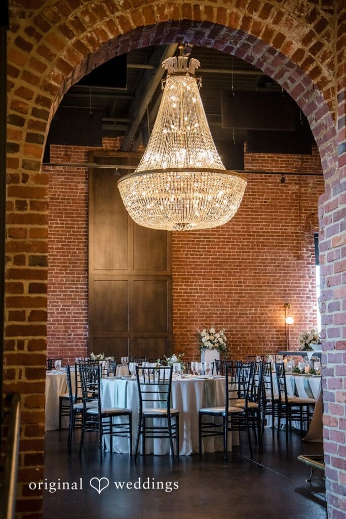 Washington DC wedding photography at Union Mills Public House by Original Weddings