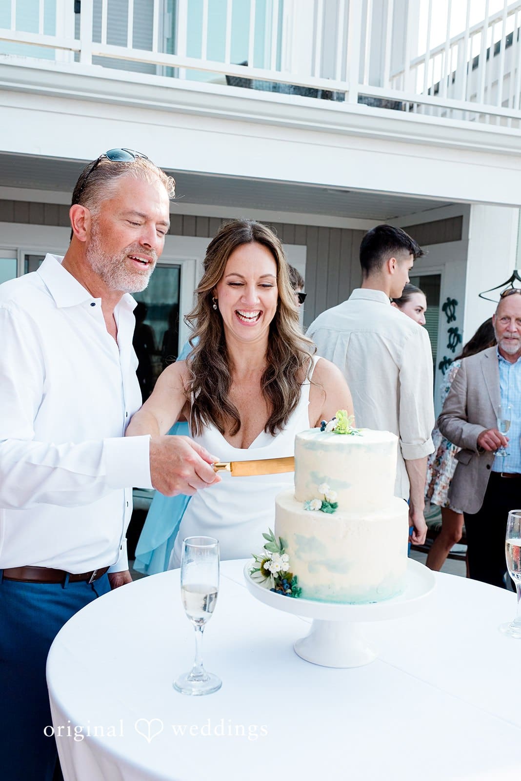 Washington Beach Wedding // Therese & David -