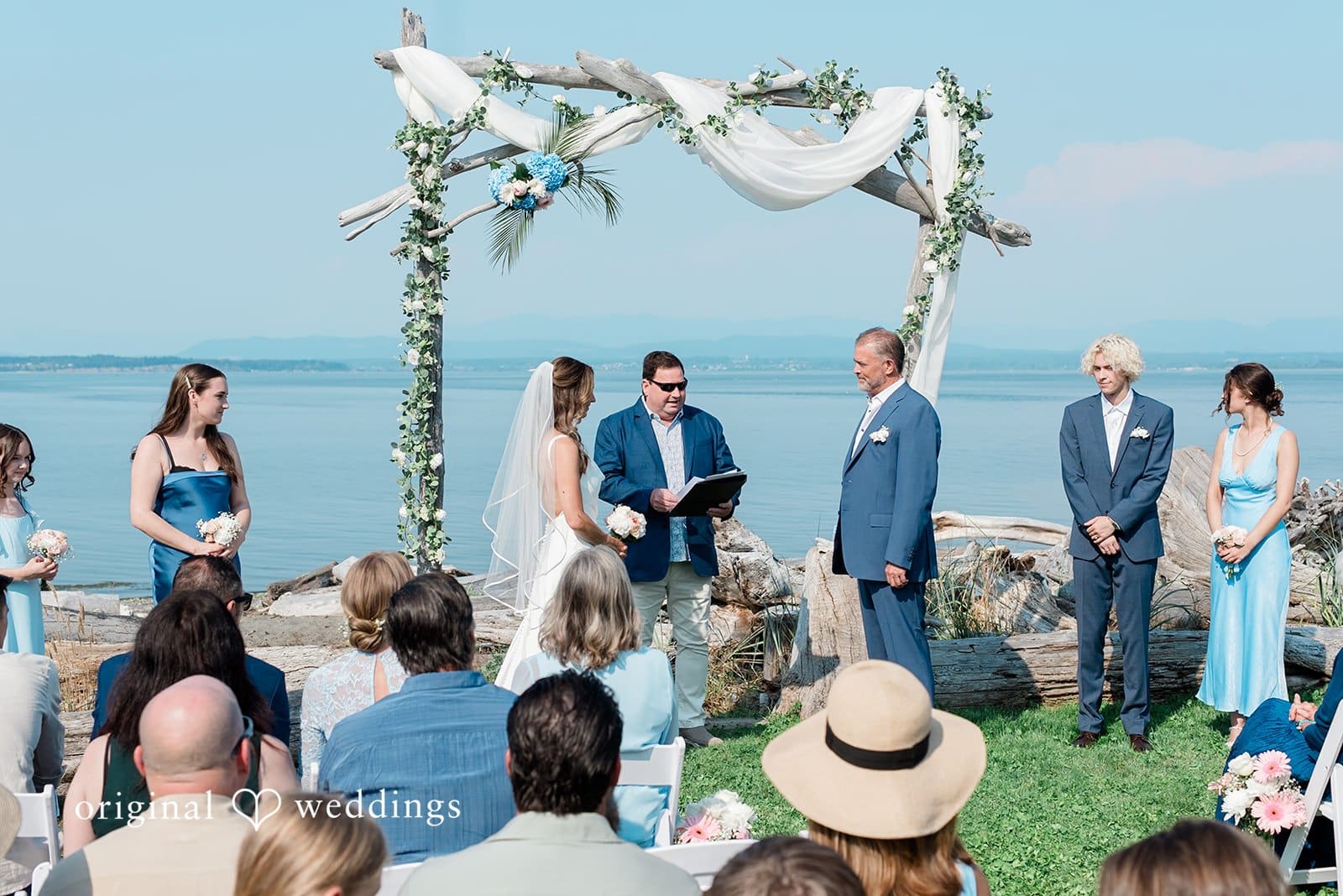 Washington Beach Wedding // Therese & David -