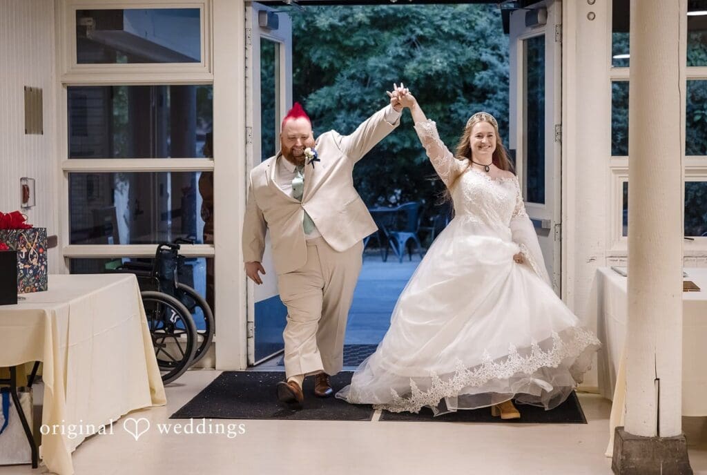 Woodland Park Zoo Wedding // Annalise & Jonathan -