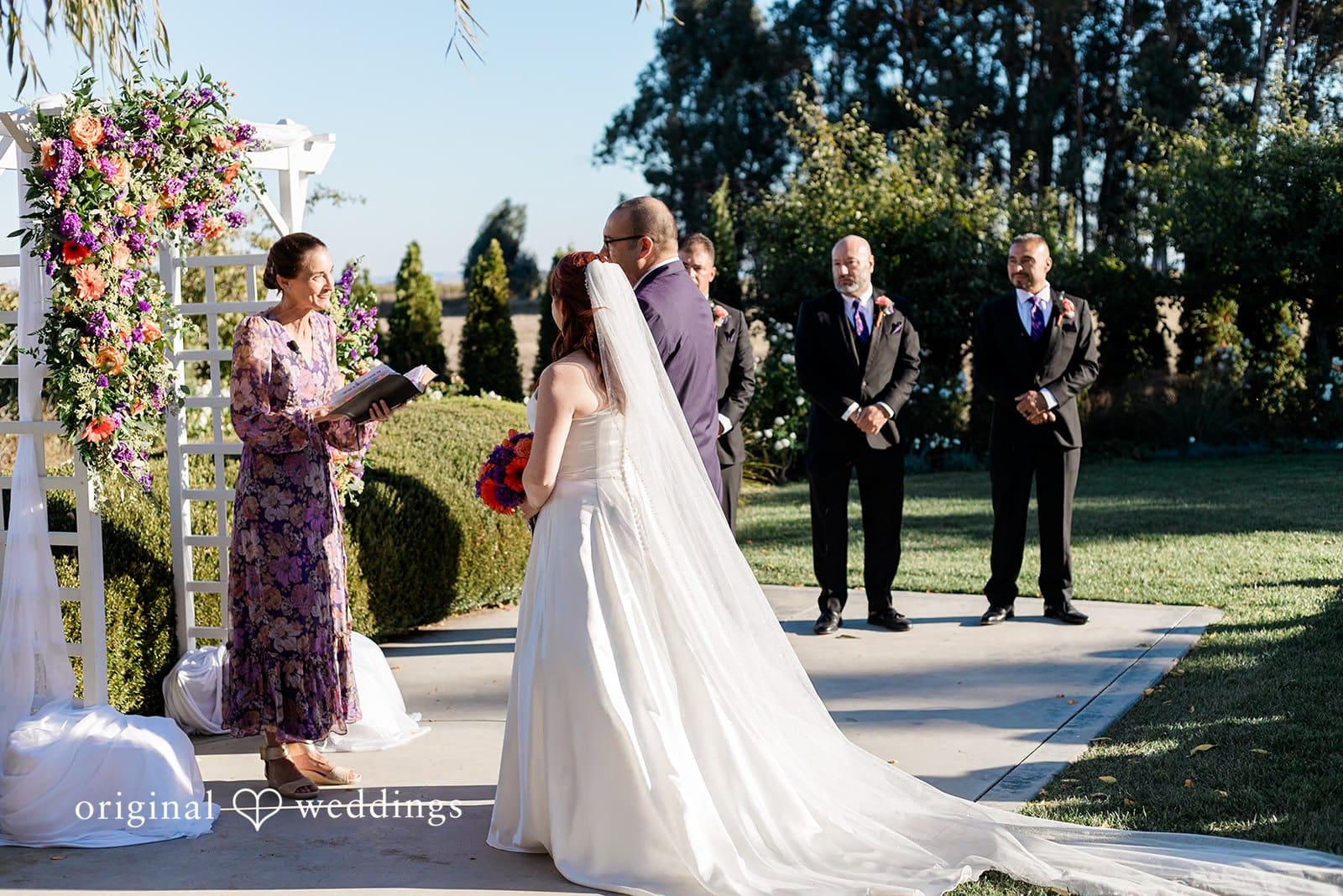 Barn at Harrow Cellars Wedding // Michelle & Carlos -