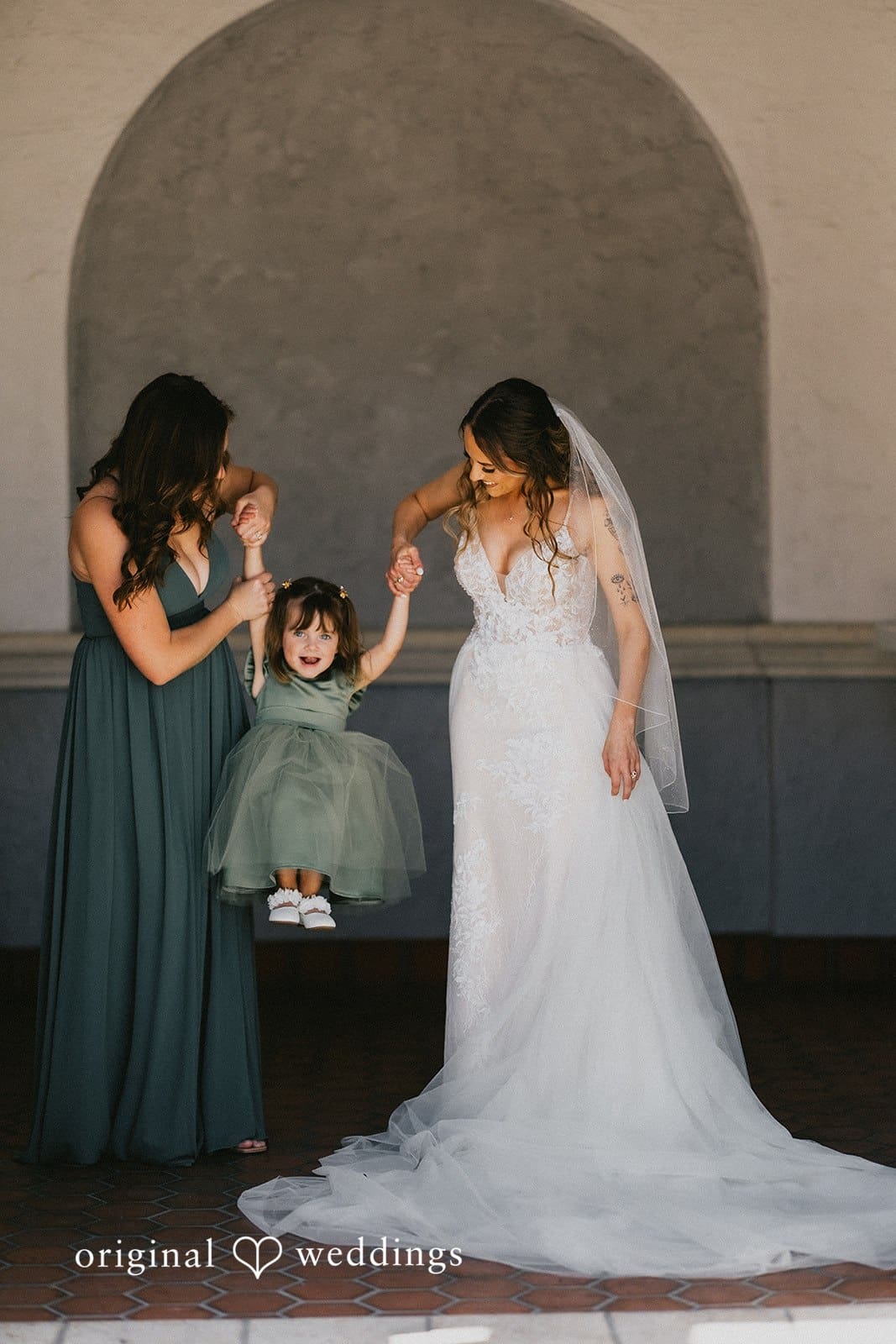 Bishop Museum of Science and Nature Wedding // Emily & Collin -