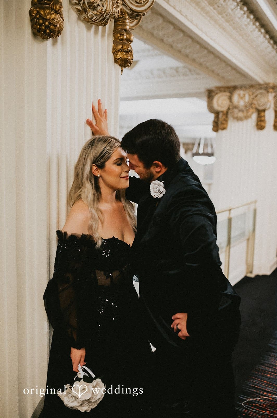 Embassy Suites Downtown Portland Wedding // Demeraye & Austin -