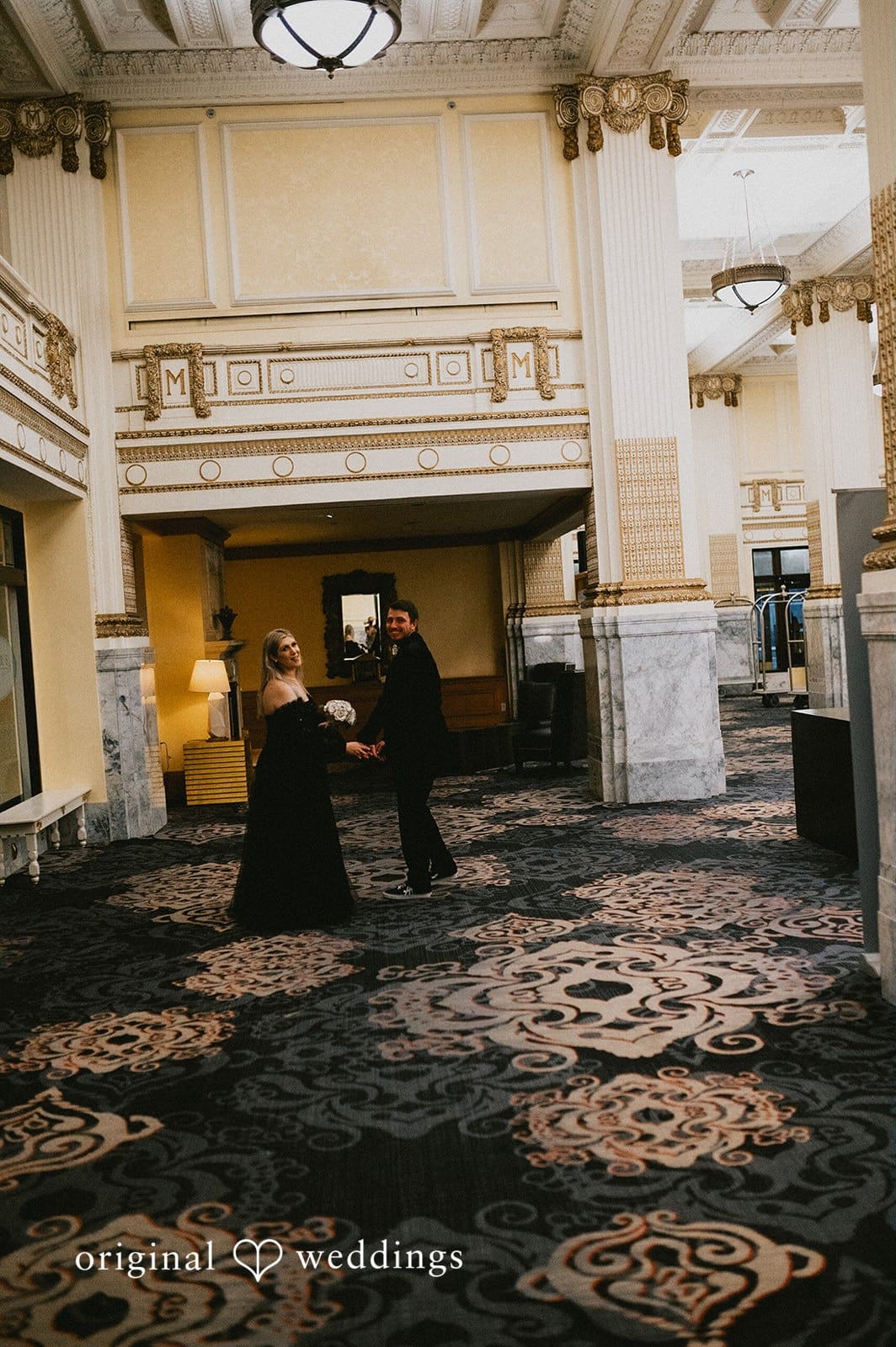 Embassy Suites Downtown Portland Wedding // Demeraye & Austin -