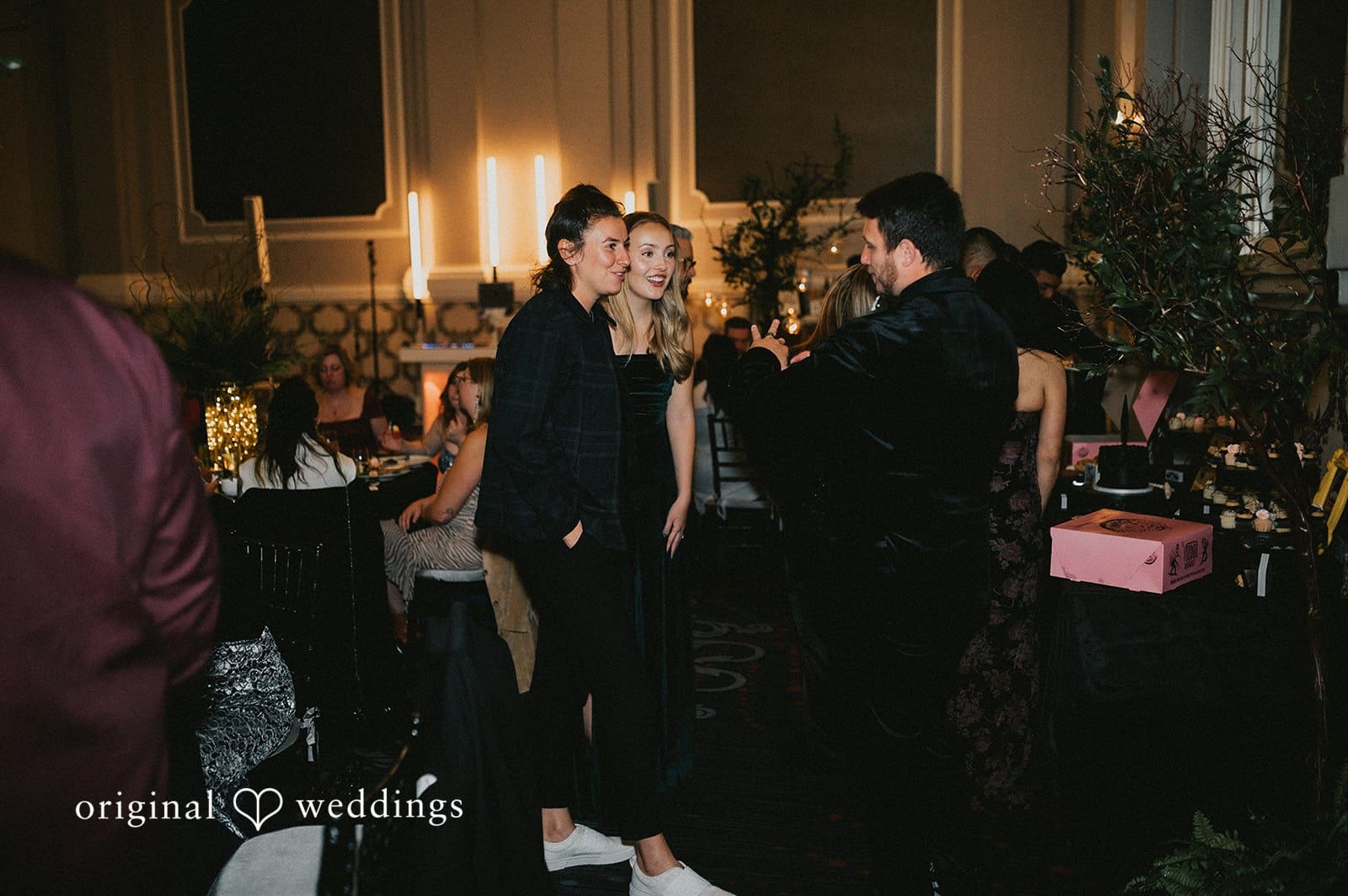 Embassy Suites Downtown Portland Wedding // Demeraye & Austin -