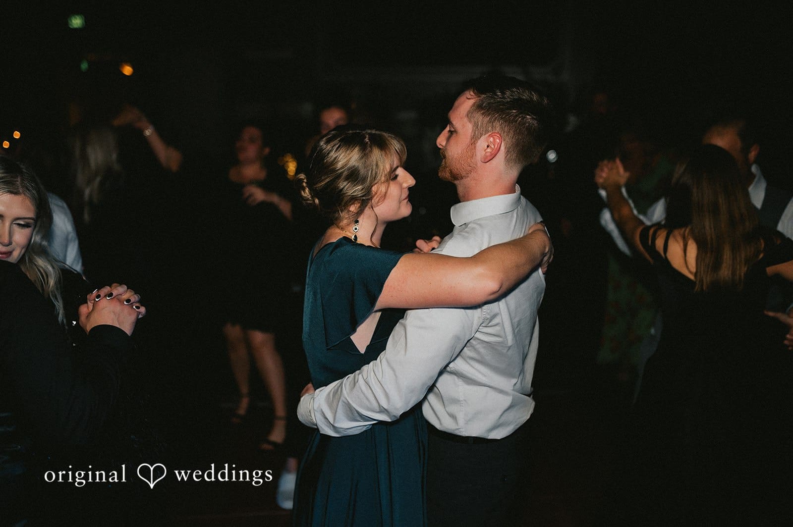 Embassy Suites Downtown Portland Wedding // Demeraye & Austin -