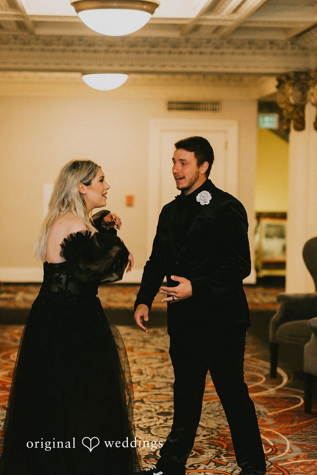 Embassy Suites Downtown Portland Wedding // Demeraye & Austin -