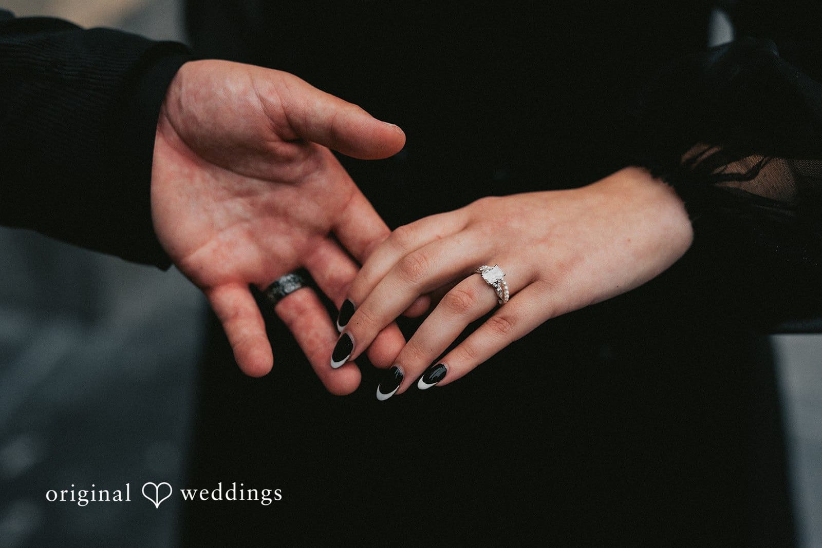 Embassy Suites Downtown Portland Wedding // Demeraye & Austin -