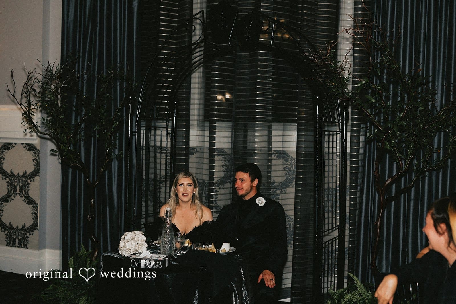 Embassy Suites Downtown Portland Wedding // Demeraye & Austin -