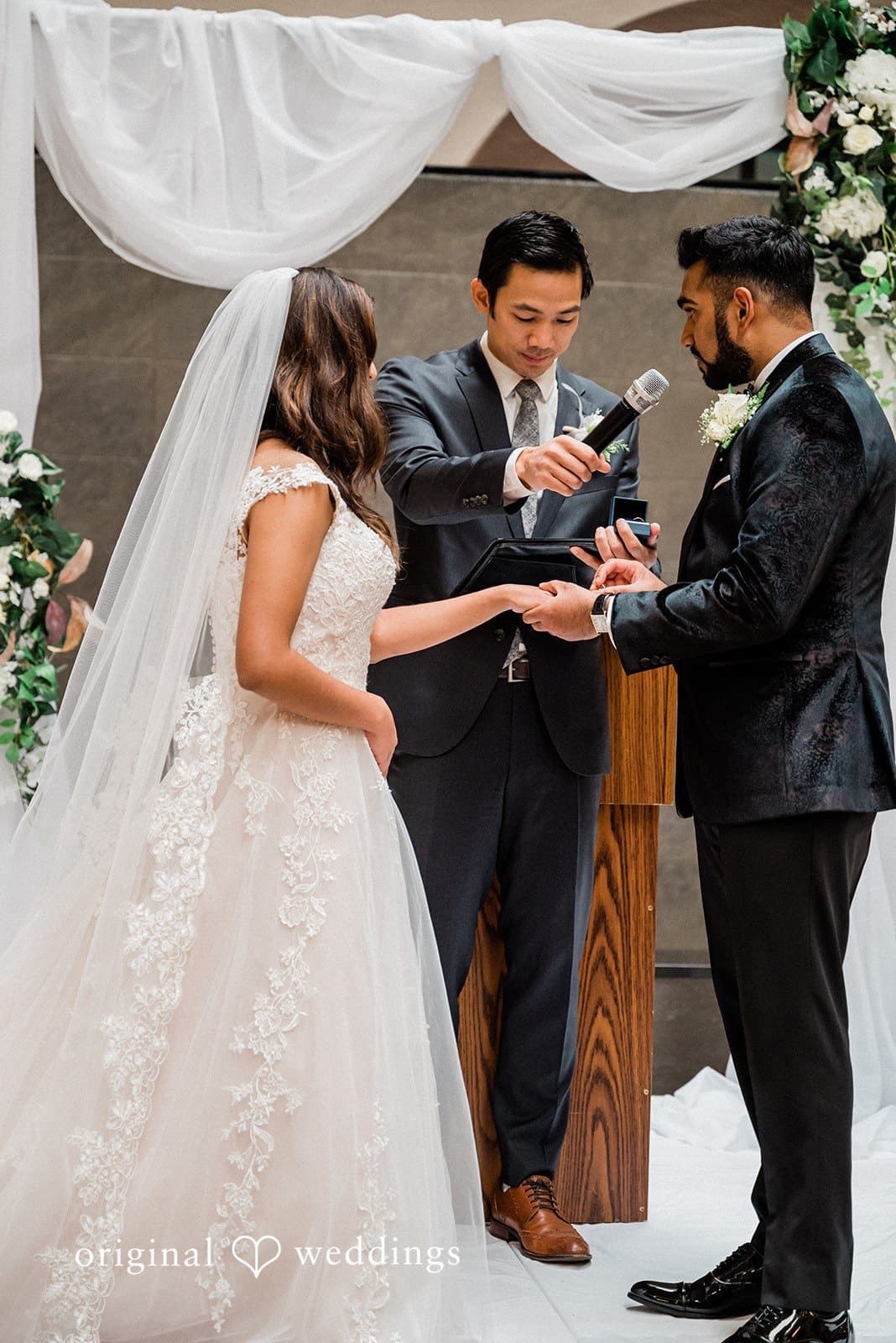 Embassy Suites Seattle North Lynnwood Wedding // Arun & Jasla -