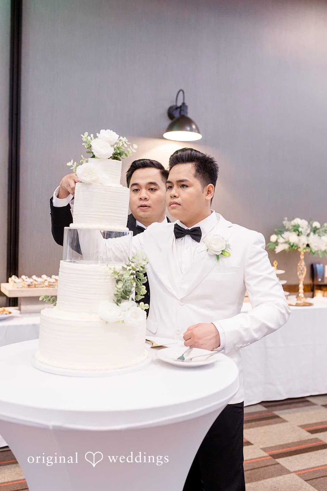 Four Points by Sheraton Wedding // Aris & Hekki -