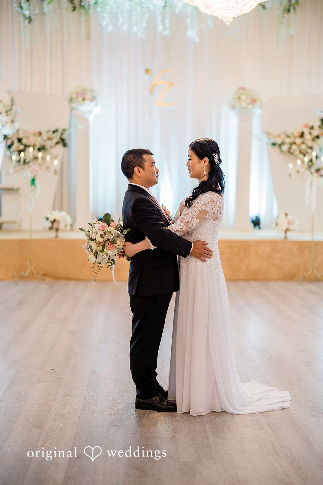 Golden Complex Banquet Hall Wedding // Vicky & Za -