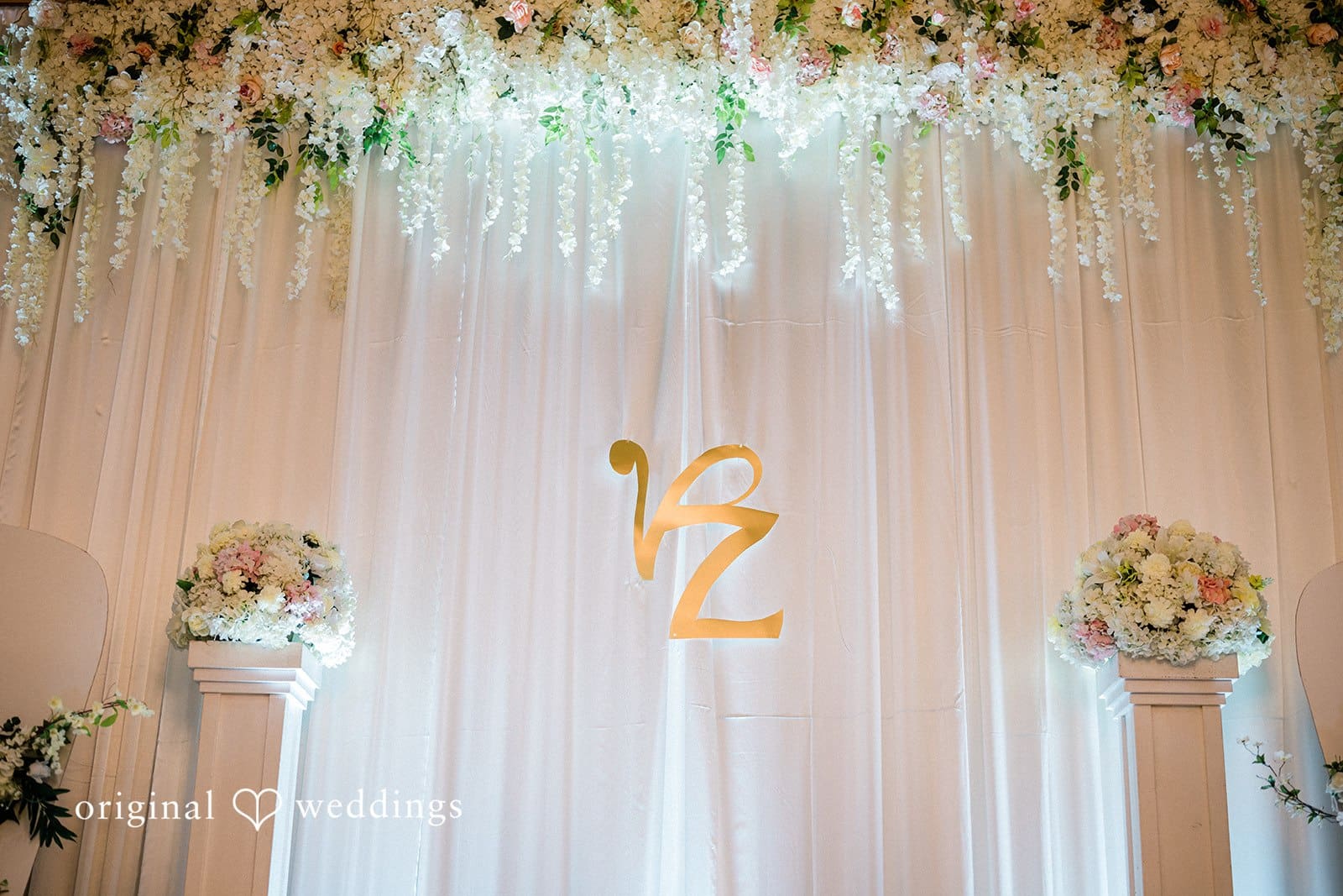 Golden Complex Banquet Hall Wedding // Vicky & Za -