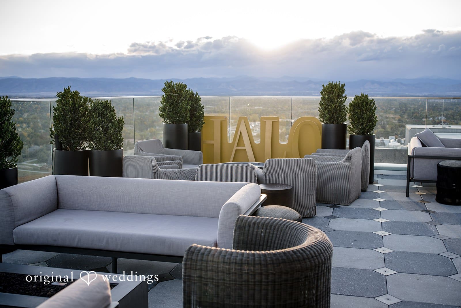 Halo Bar DTC Wedding // Tom & Amber -