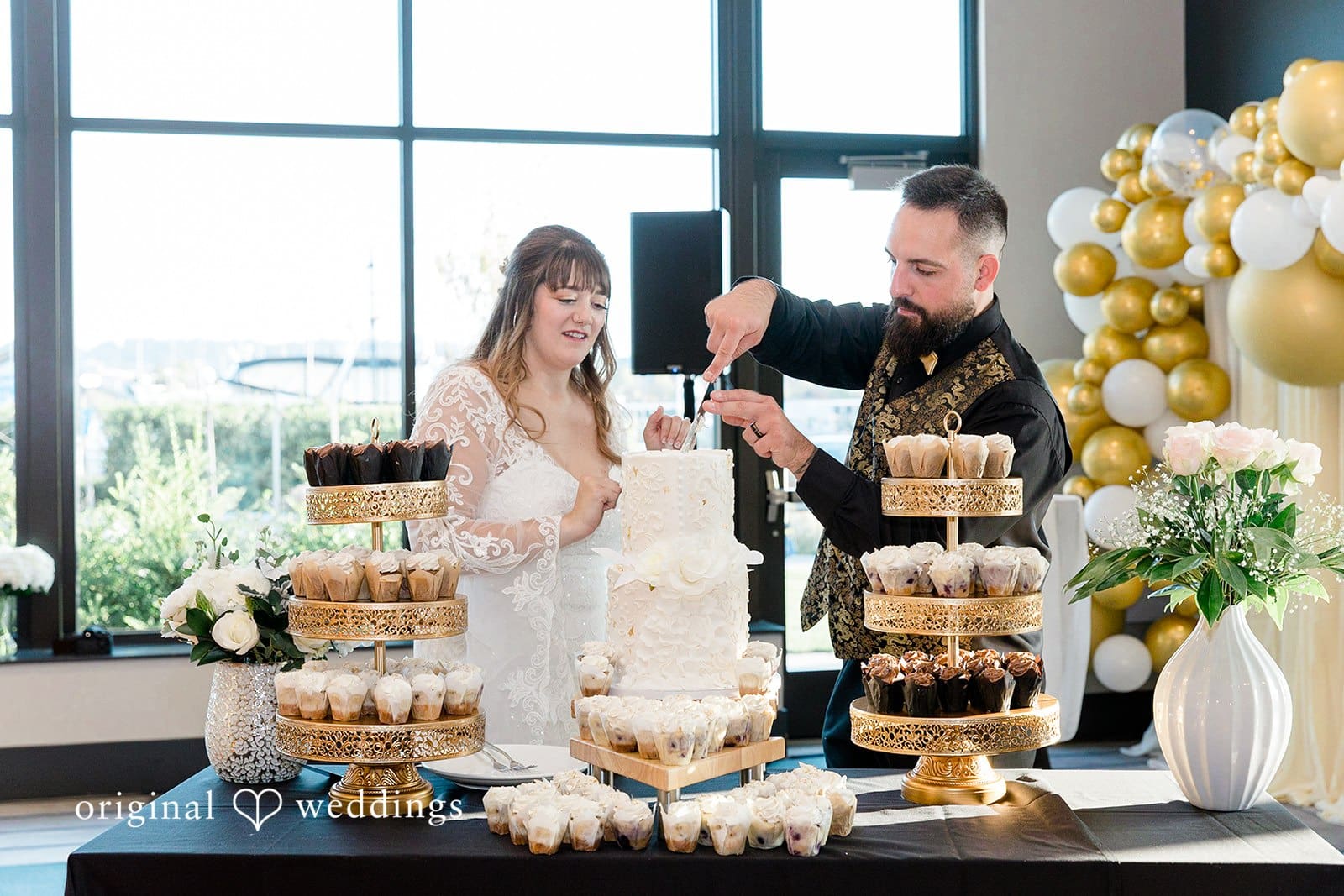 Hotel Indigo Seattle Wedding // Nicole & Tyler -