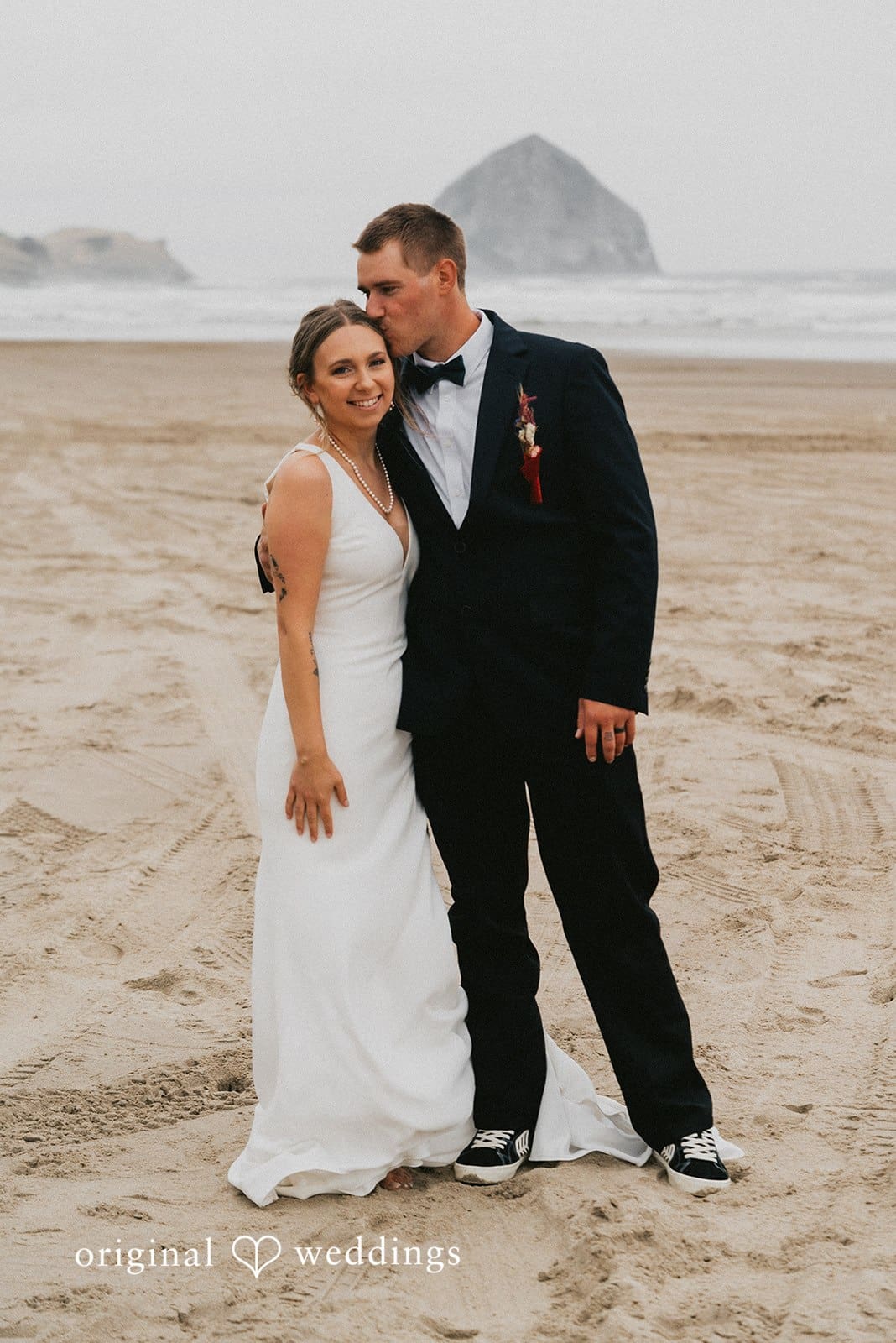 McPhillips Beach Wedding // Courtney & Bradley -