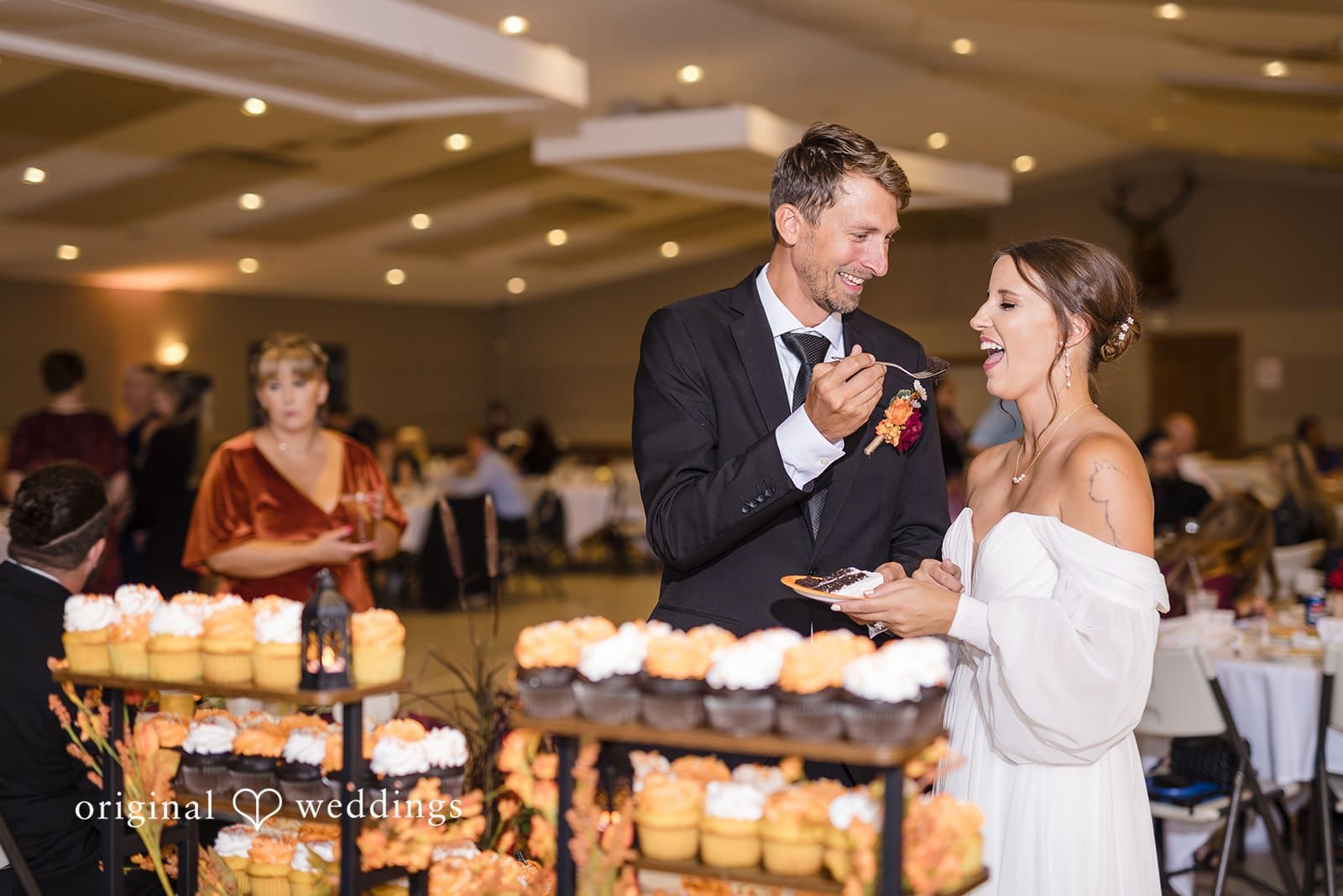 Missouri Backyard Wedding // Maria & Jacob -