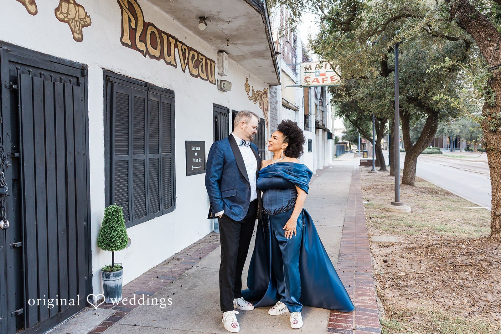 Nouveau Antique Art Bar Wedding // Michelle & Ruain -