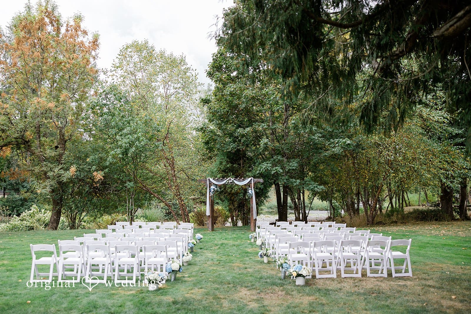 Oregon Backyard Wedding // Emily & Nick -