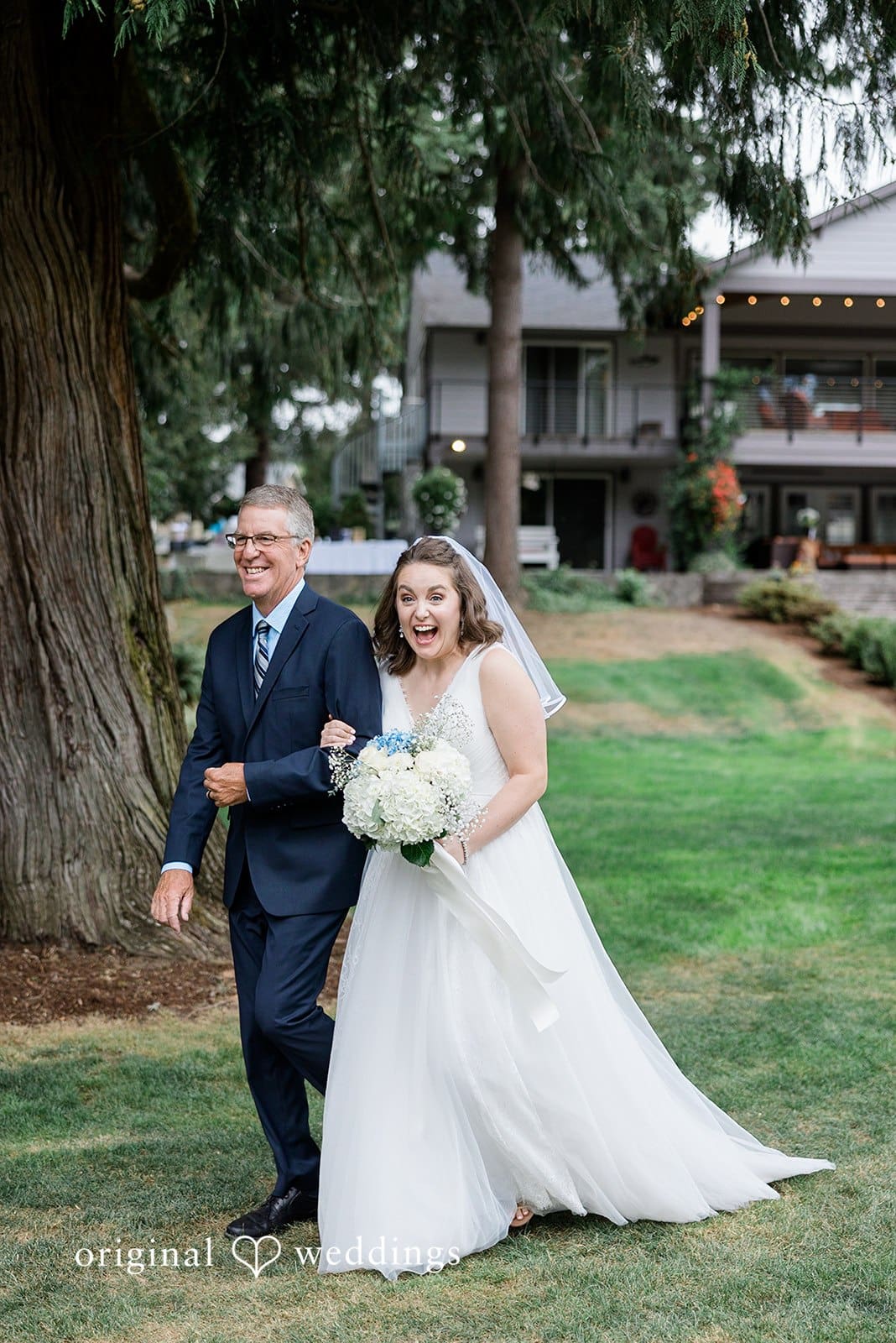 Oregon Backyard Wedding // Emily & Nick -