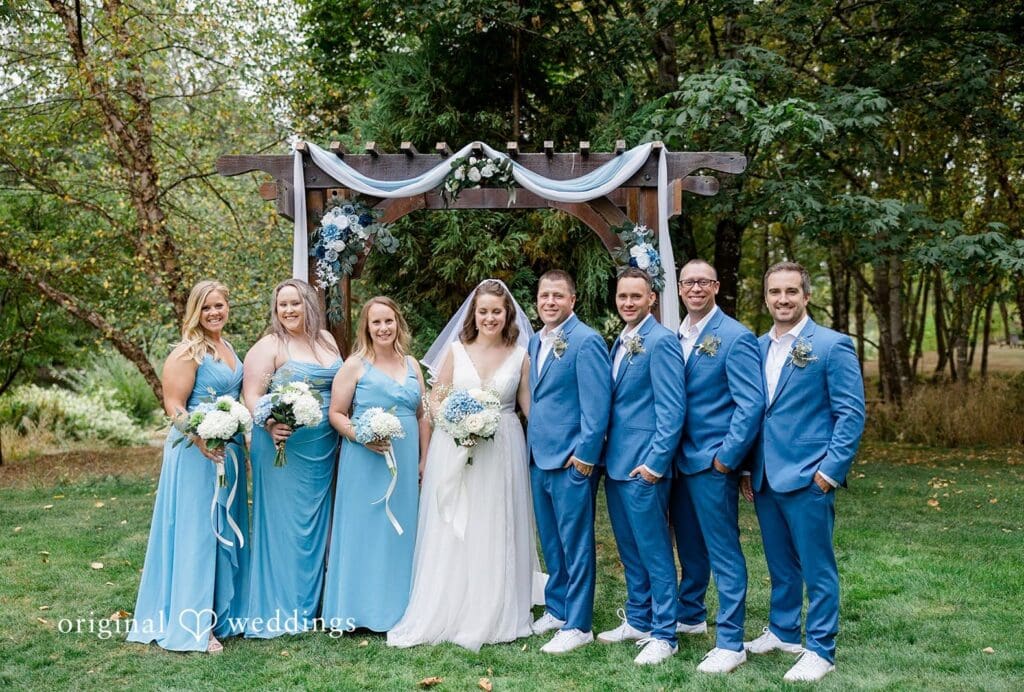 Oregon Backyard Wedding // Emily & Nick -